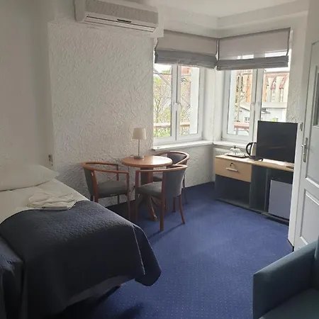 Polonia مينززدرويه