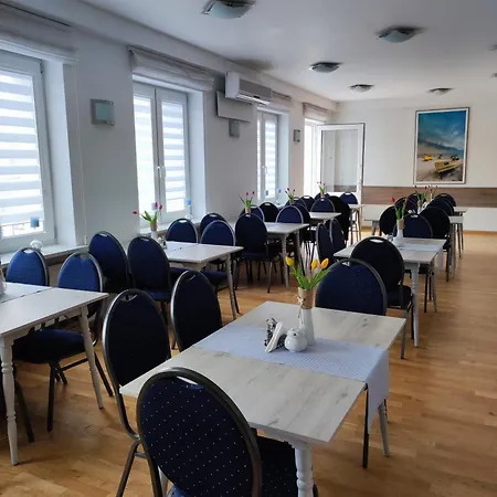 فندق مبيت وإفطار Polonia 3*