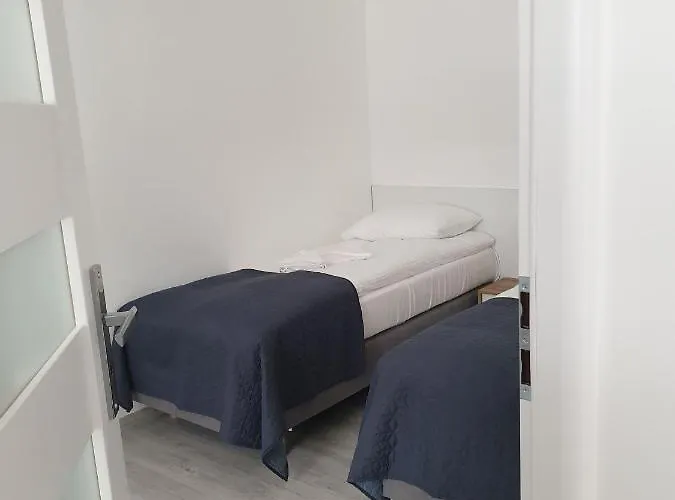 Polonia Nocleg ze śniadaniem 3*