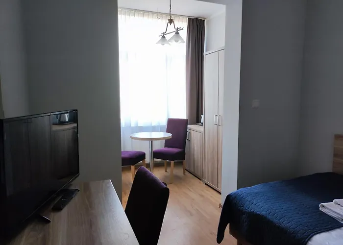 ベッド・アンド・ブレックファスト Polonia ミエンジズドロイェ